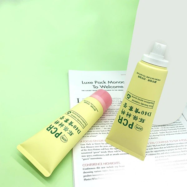 Cosmetic packaging design continues the Chinese style