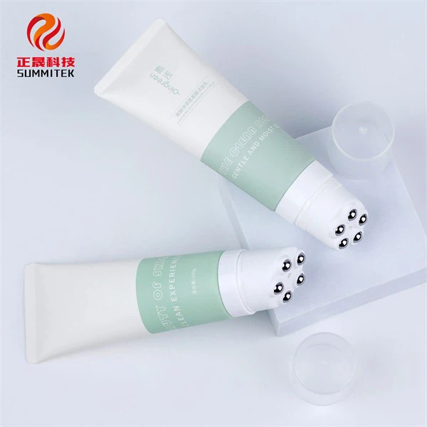 Facial Cleanser Packaging With Five Rollers