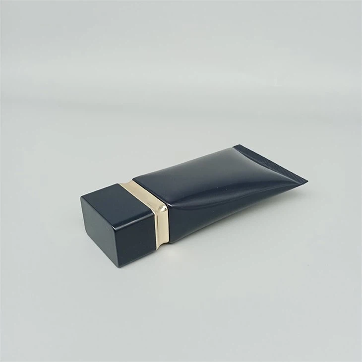 Plastic Squeeze Tubes With Caps